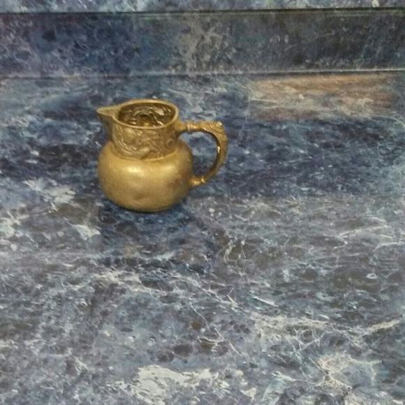 1822Solid silver vintage creamer